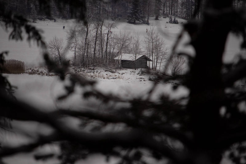 Hütte im Winter am Eibsee